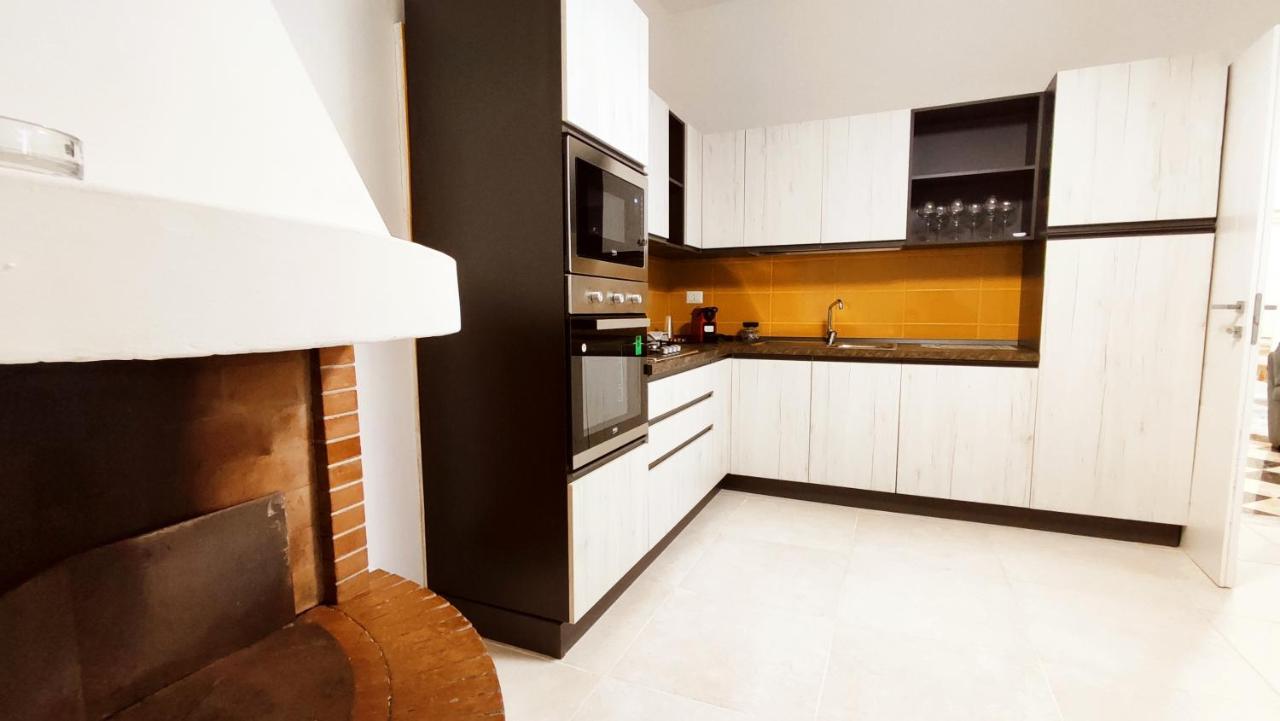Templari Suite - B&B Mesagne Bagian luar foto