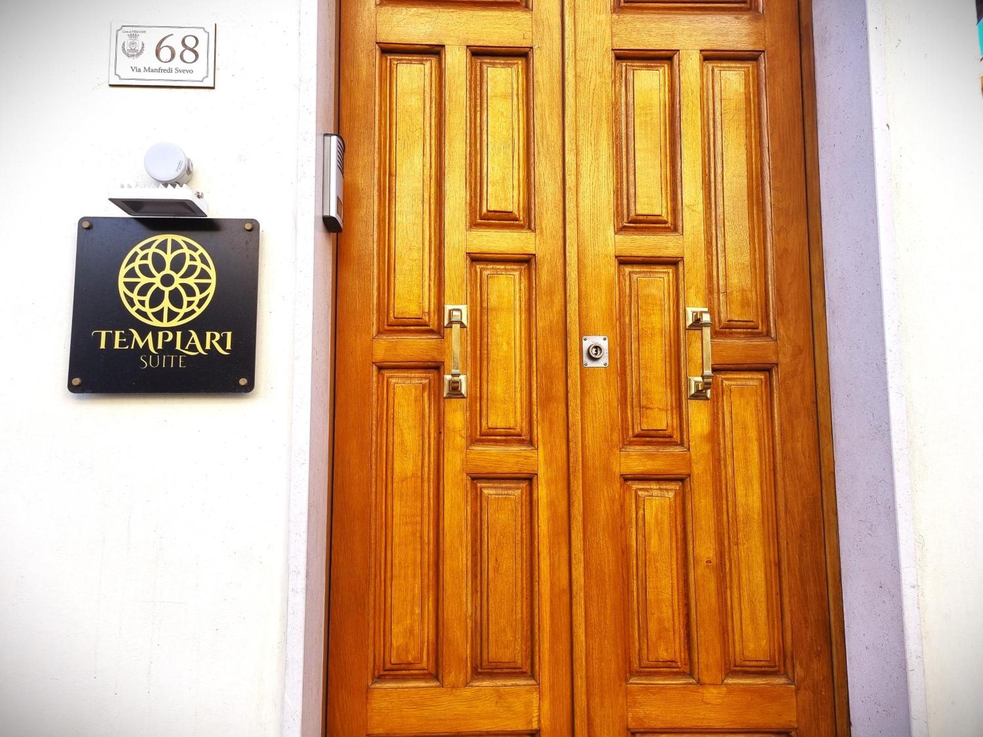 Templari Suite - B&B Mesagne Bagian luar foto